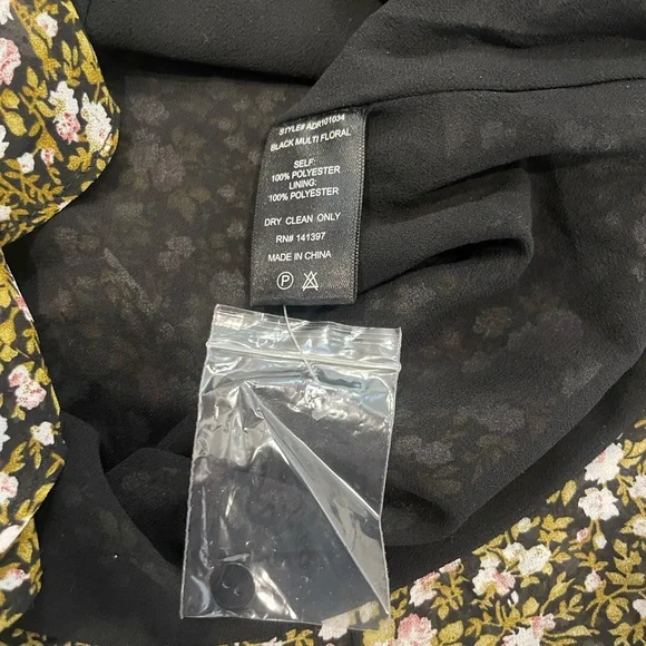 ASTR Ruched Mini Dress - Picture 16 of 16